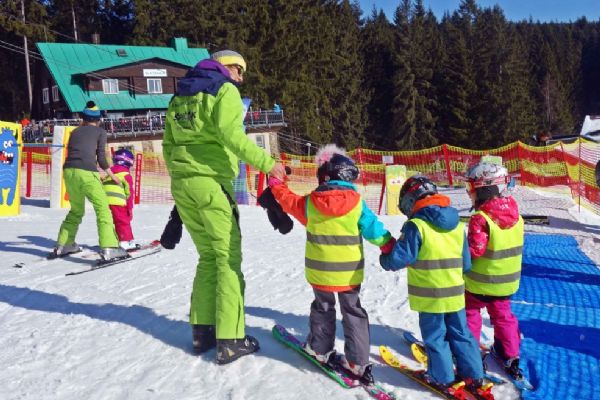 Přihlášky do víkendových lyžařských kurzů od 1. listopadu