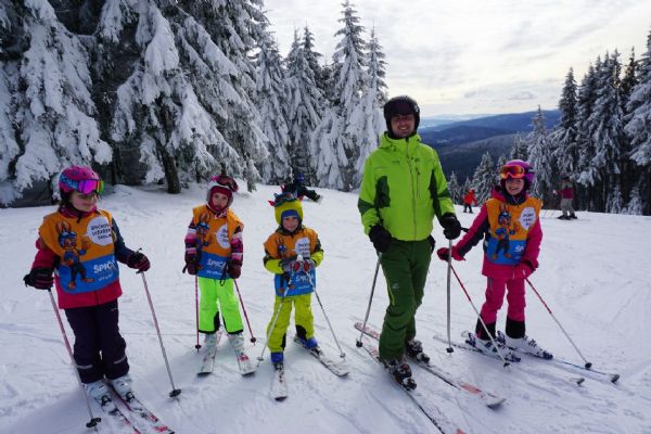 6 denní víkendové kurzy pokračují
