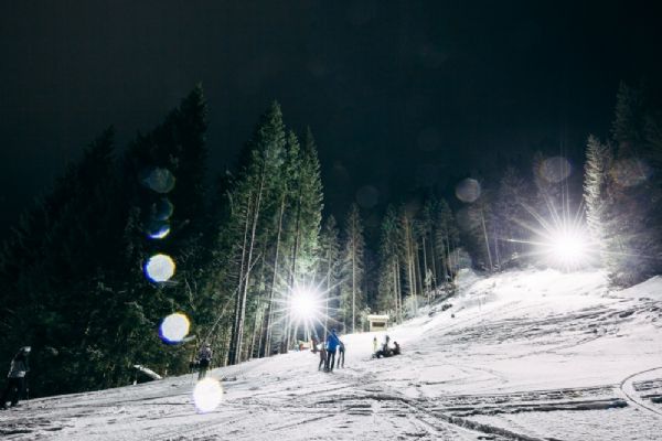 Otevřeny 2 sjezdovky, večerní lyžování se nekoná