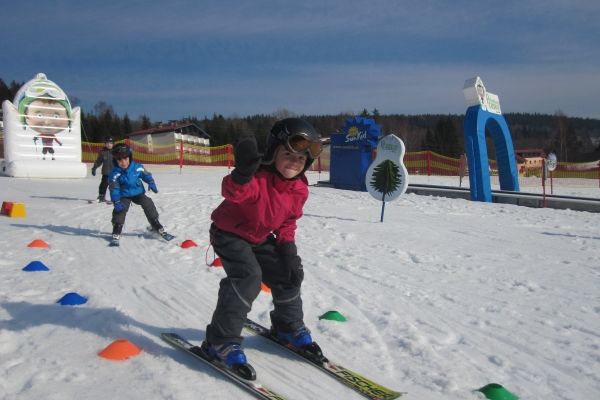 Dětské lyžařské hřiště - lyžařská školička